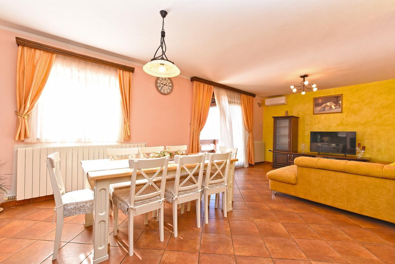 Apartment Modrusani 1561 Žminj Exteriör bild