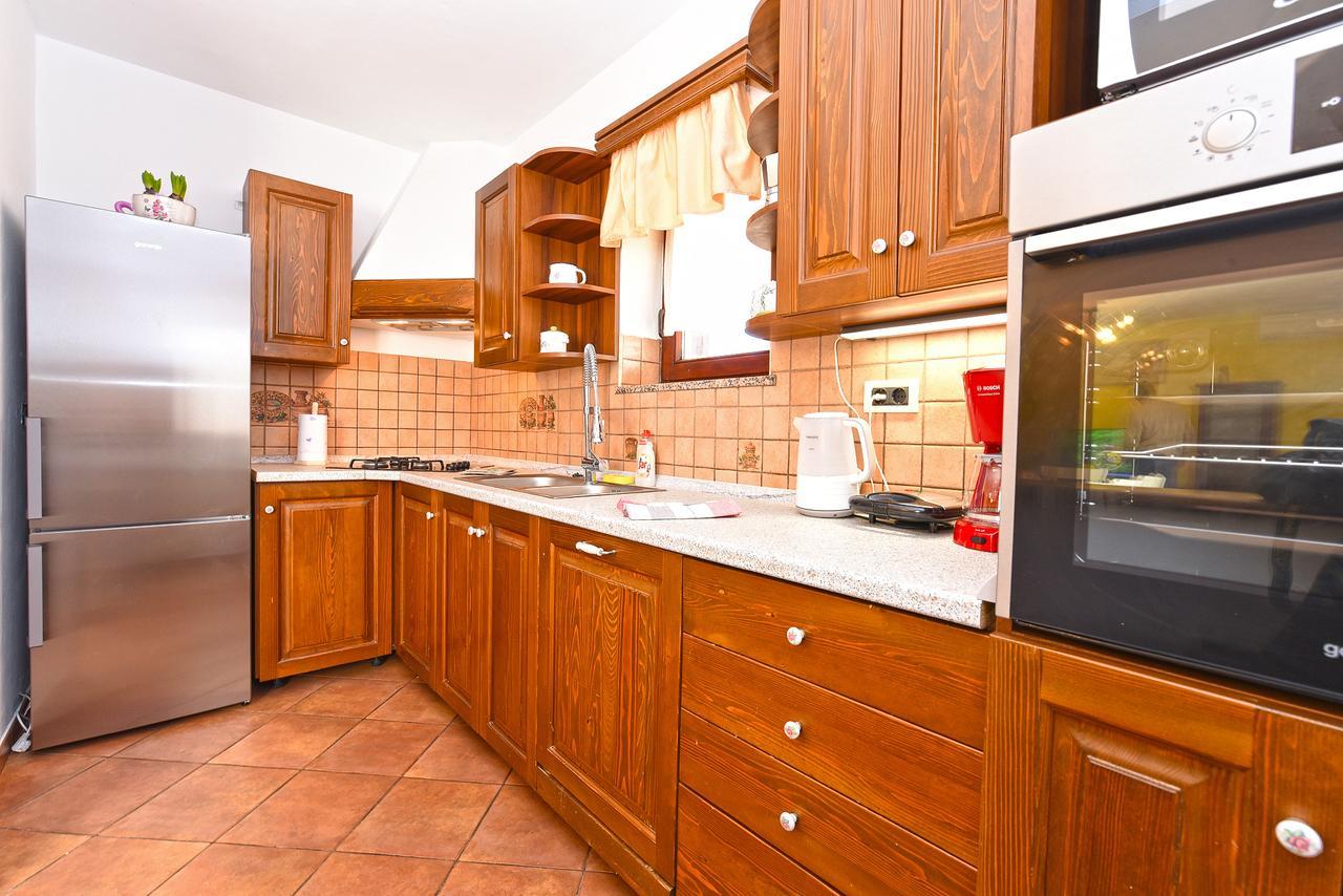 Apartment Modrusani 1561 Žminj Exteriör bild