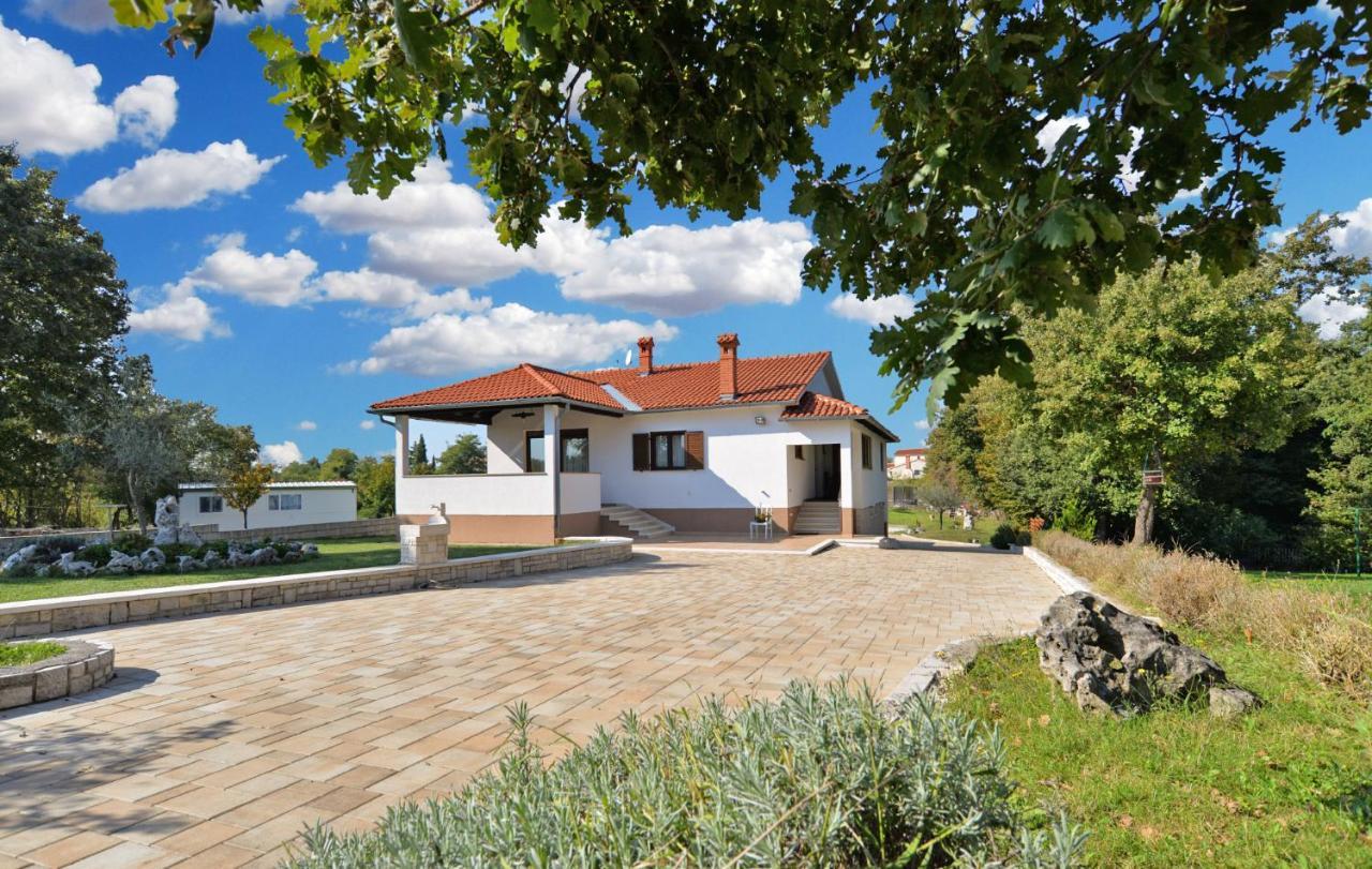 Apartment Modrusani 1561 Žminj Exteriör bild